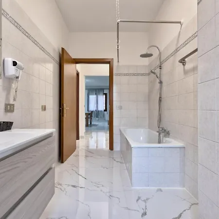 Penzion Downtown 3*